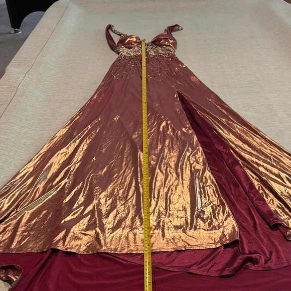 Elegant Burgundy  Evening Dress - Picture 11 of 15